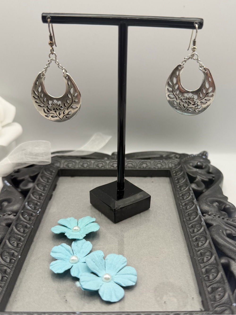 Brighton Mira Flor Dangle Floral Cutout Earrings